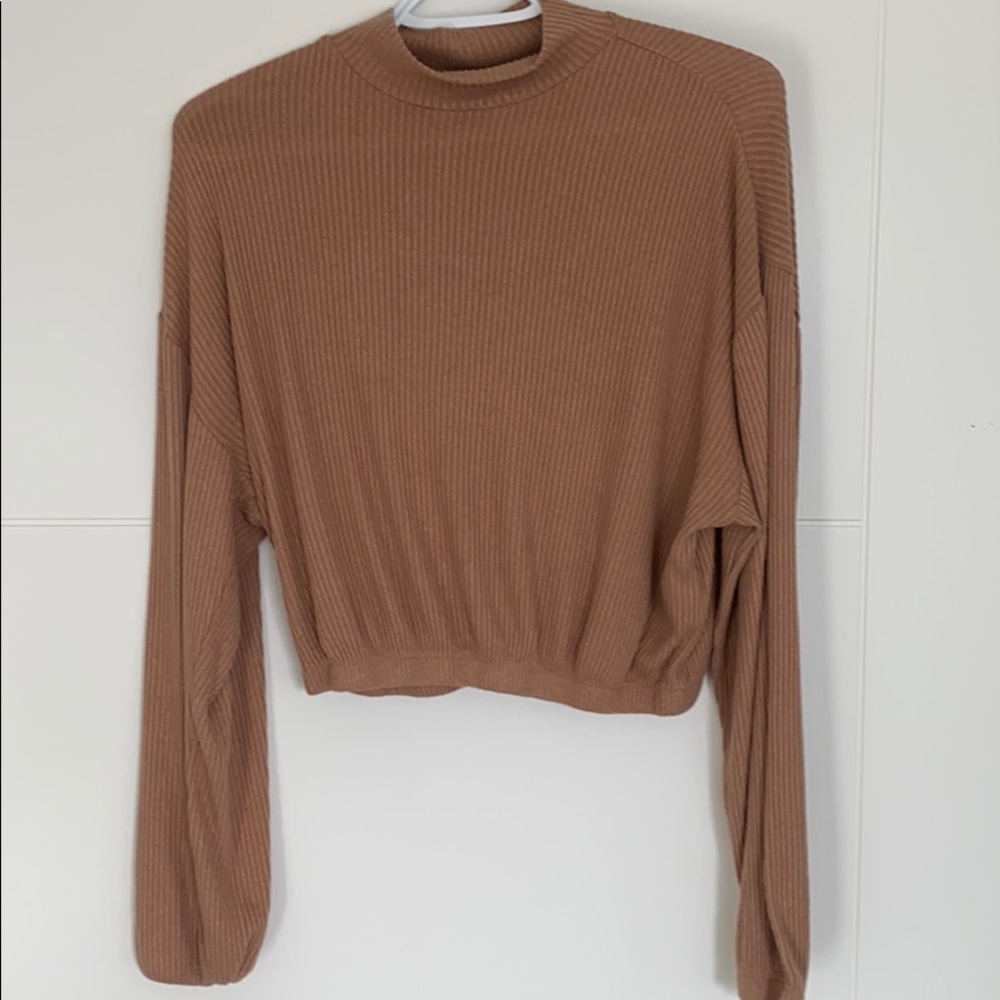 Cropped turtle neck